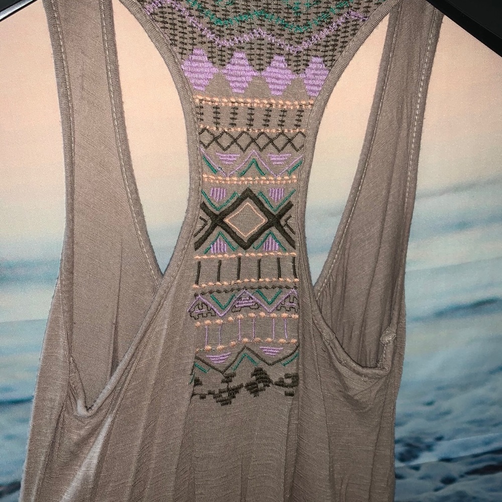 Aztec tank - Picture 2 of 2